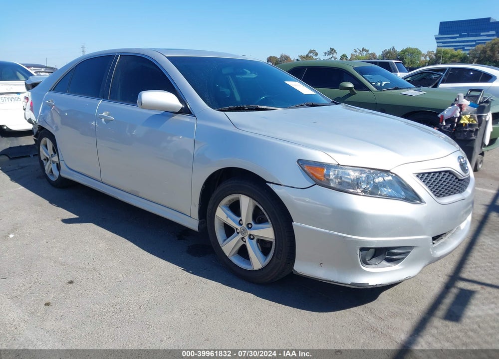 2011 TOYOTA CAMRY SE VIN: 4T1BF3EK3BU218430