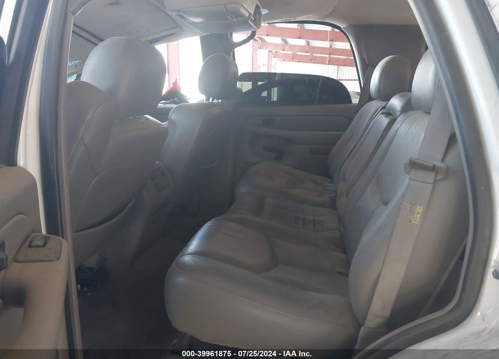 2004 CHEVROLET TAHOE LT VIN: 1GNEK13T64J238065