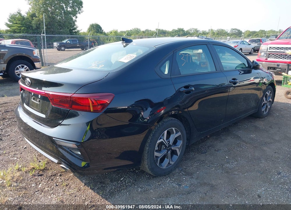 2019 KIA FORTE LXS VIN: 3KPF24AD6KE056029