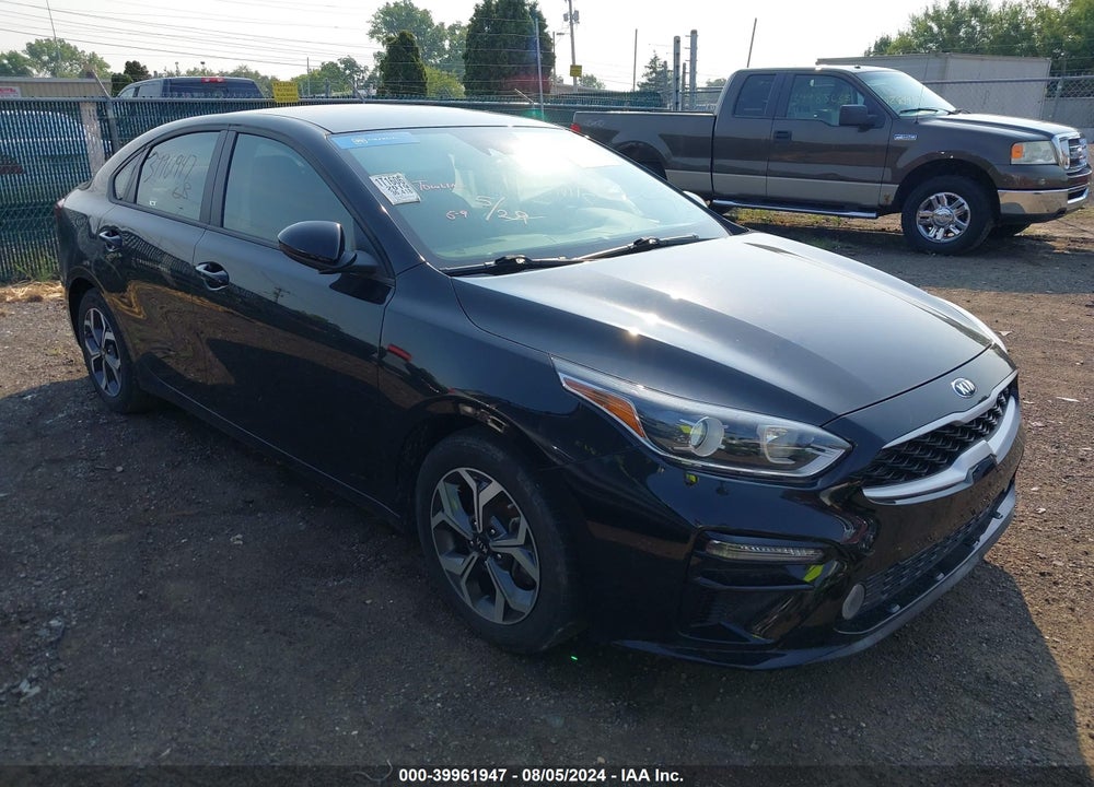 2019 KIA FORTE LXS VIN: 3KPF24AD6KE056029