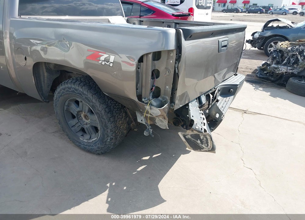2013 CHEVROLET SILVERADO 1500 LT VIN: 3GCPKSE71DG306412
