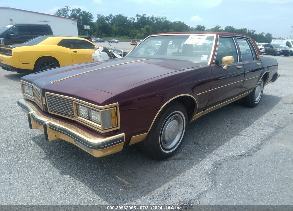 1983 OLDSMOBILE DELTA 88 ROYALE VIN: 1G3AN69Y7DM875091
