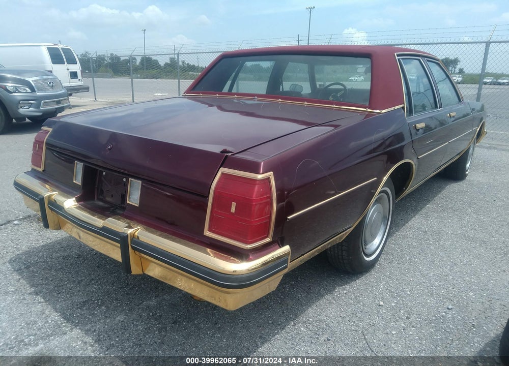 1983 OLDSMOBILE DELTA 88 ROYALE VIN: 1G3AN69Y7DM875091