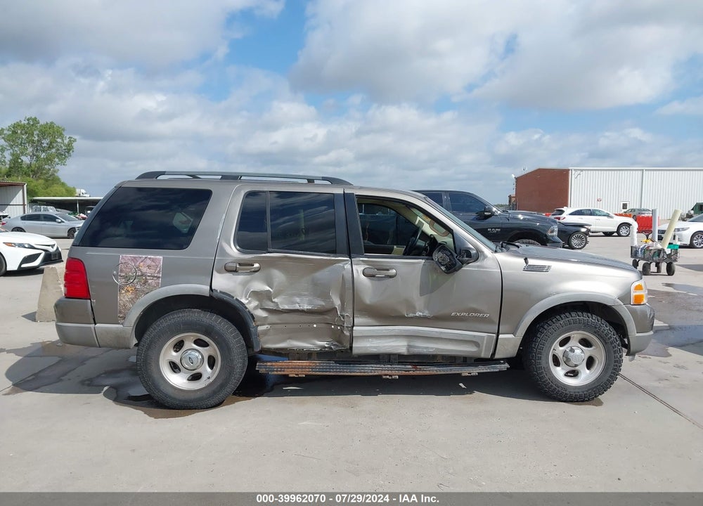 2002 FORD EXPLORER XLT VIN: 1FMZU73KX2ZD00124