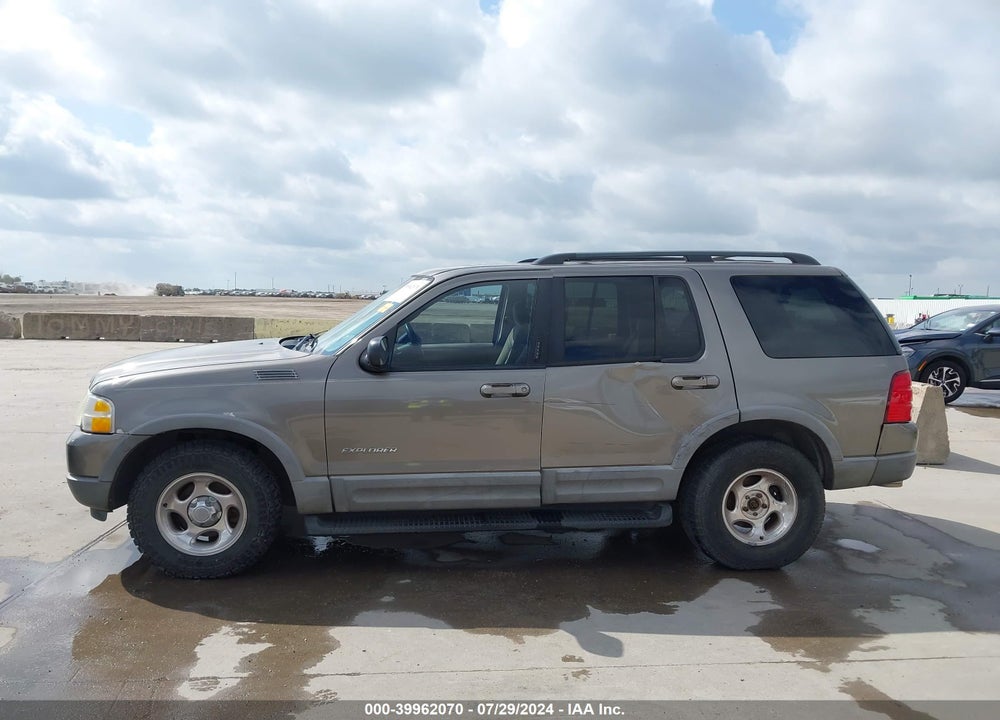 2002 FORD EXPLORER XLT VIN: 1FMZU73KX2ZD00124