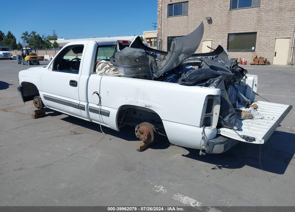 2001 CHEVROLET SILVERADO 1500 VIN: 1GCEC14V81Z273760