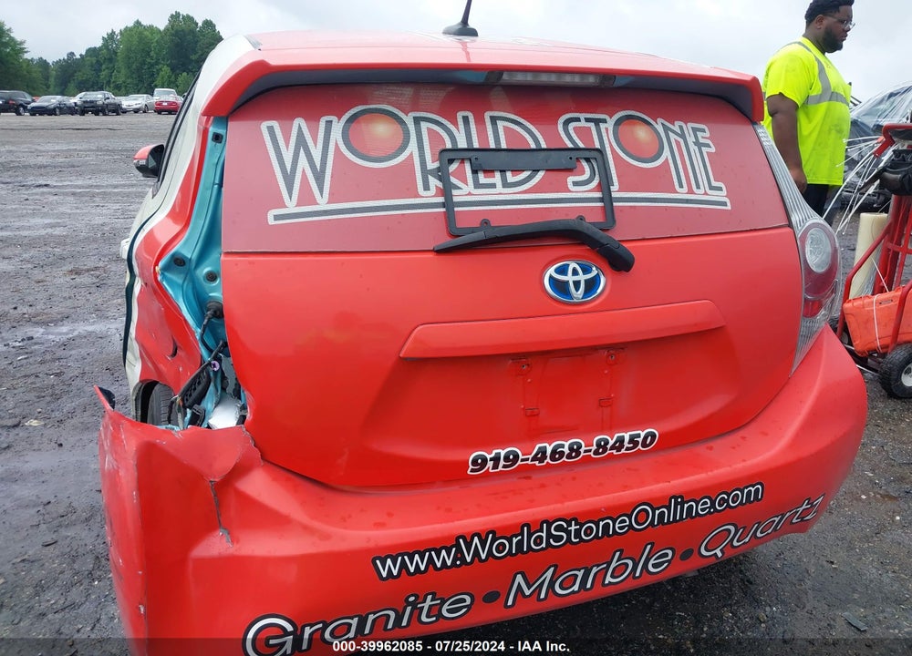 2013 TOYOTA PRIUS C FOUR VIN: JTDKDTB34D1056576