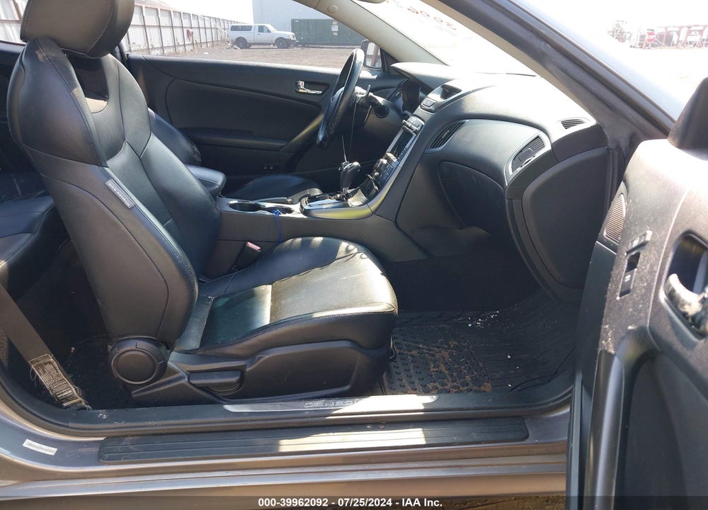 2011 HYUNDAI GENESIS 3.8 TRACK VIN: KMHHU6KH5BU047481