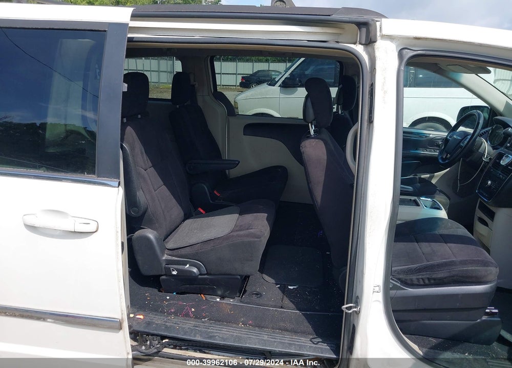 2011 CHRYSLER TOWN & COUNTRY TOURING VIN: 2A4RR5DG5BR702819