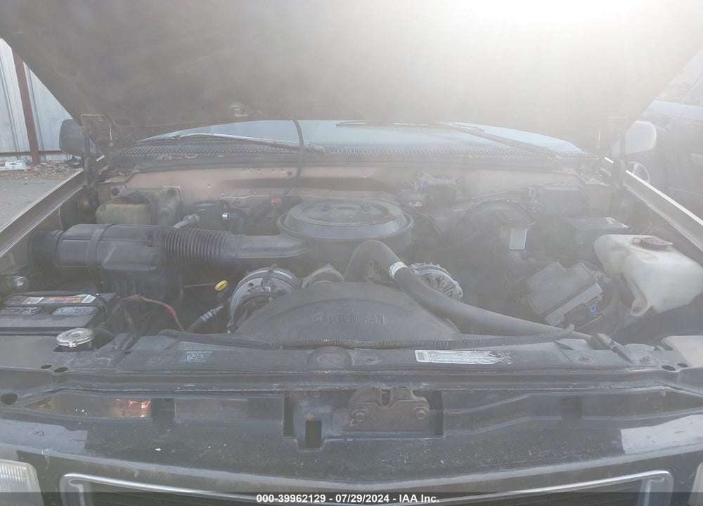 1995 GMC SIERRA K2500 VIN: 2GTFK29K8S1592694
