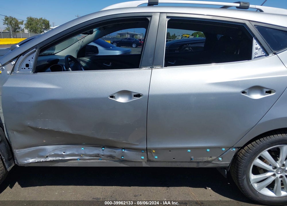2013 HYUNDAI TUCSON LIMITED VIN: KM8JU3AC4DU561959