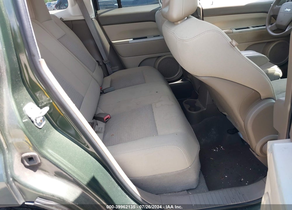 2008 JEEP PATRIOT SPORT VIN: 1J8FT280X8D643549