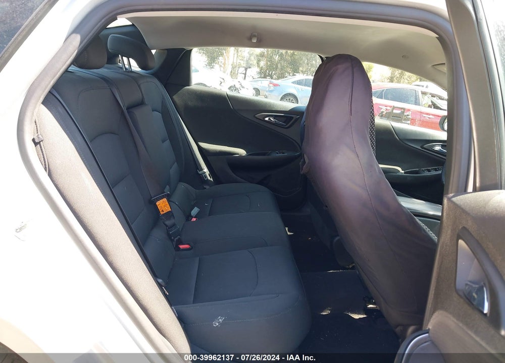 2018 CHEVROLET MALIBU VIN: 1G1ZD5STXJF275723