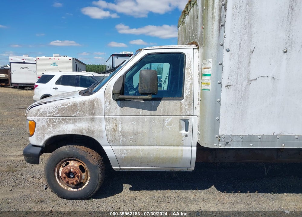 2000 FORD E-350 CUTAWAY STANDARD VIN: 1FDWE35L1YHA63830