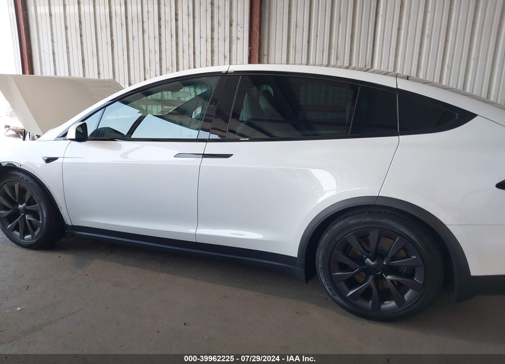 2023 TESLA MODEL X VIN: 7SAXCDE54PF425513