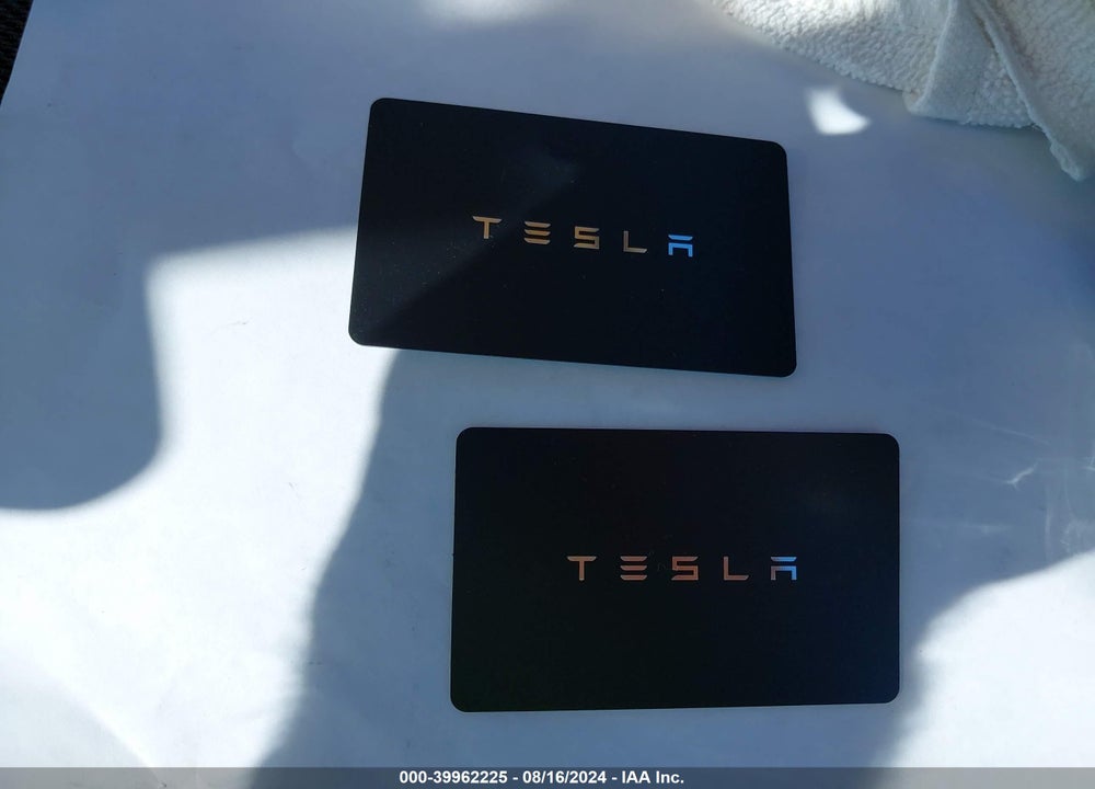 2023 TESLA MODEL X VIN: 7SAXCDE54PF425513
