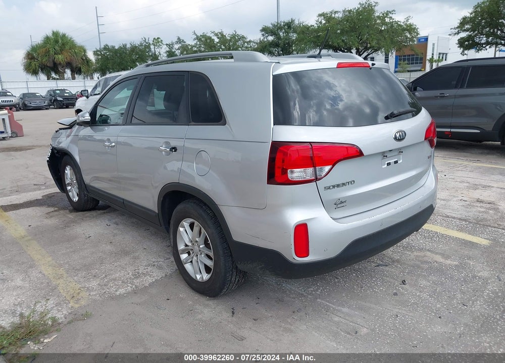 2014 KIA SORENTO LX VIN: 5XYKT3A69EG441678