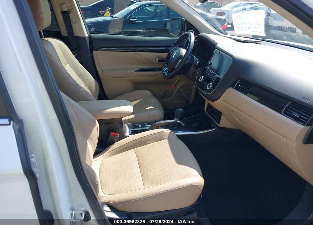 2018 MITSUBISHI OUTLANDER SEL VIN: JA4AD3A35JZ009271