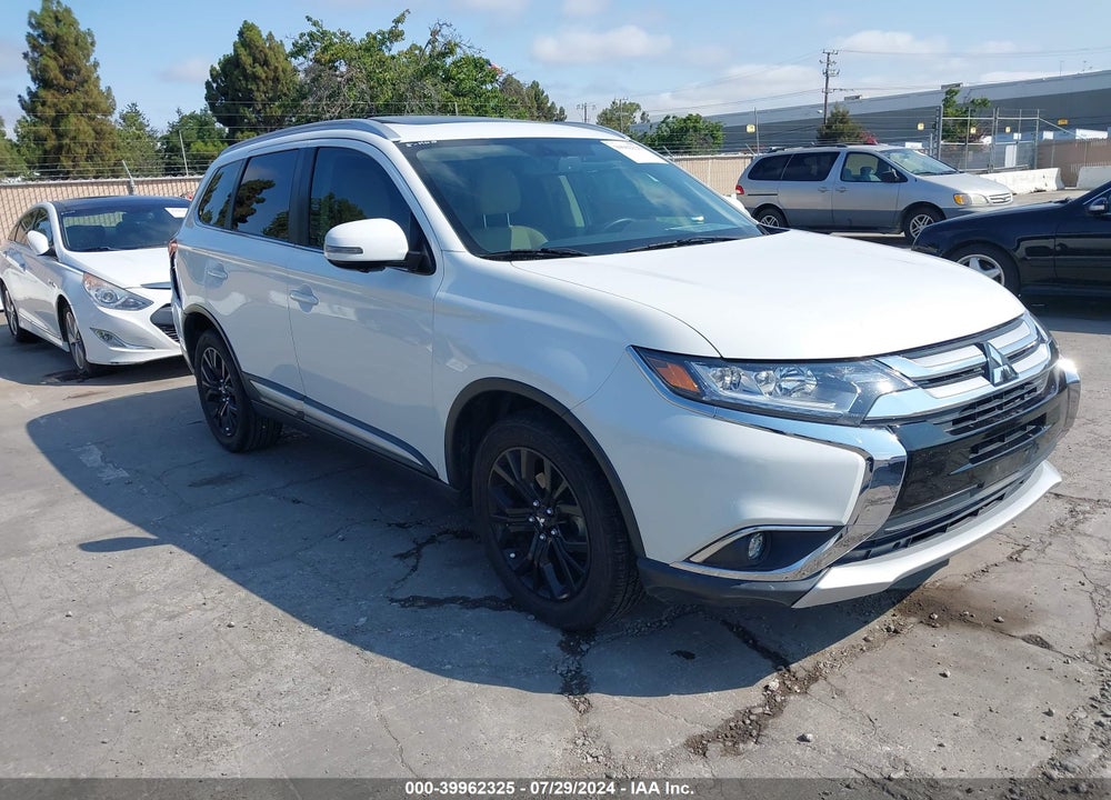 2018 MITSUBISHI OUTLANDER SEL VIN: JA4AD3A35JZ009271
