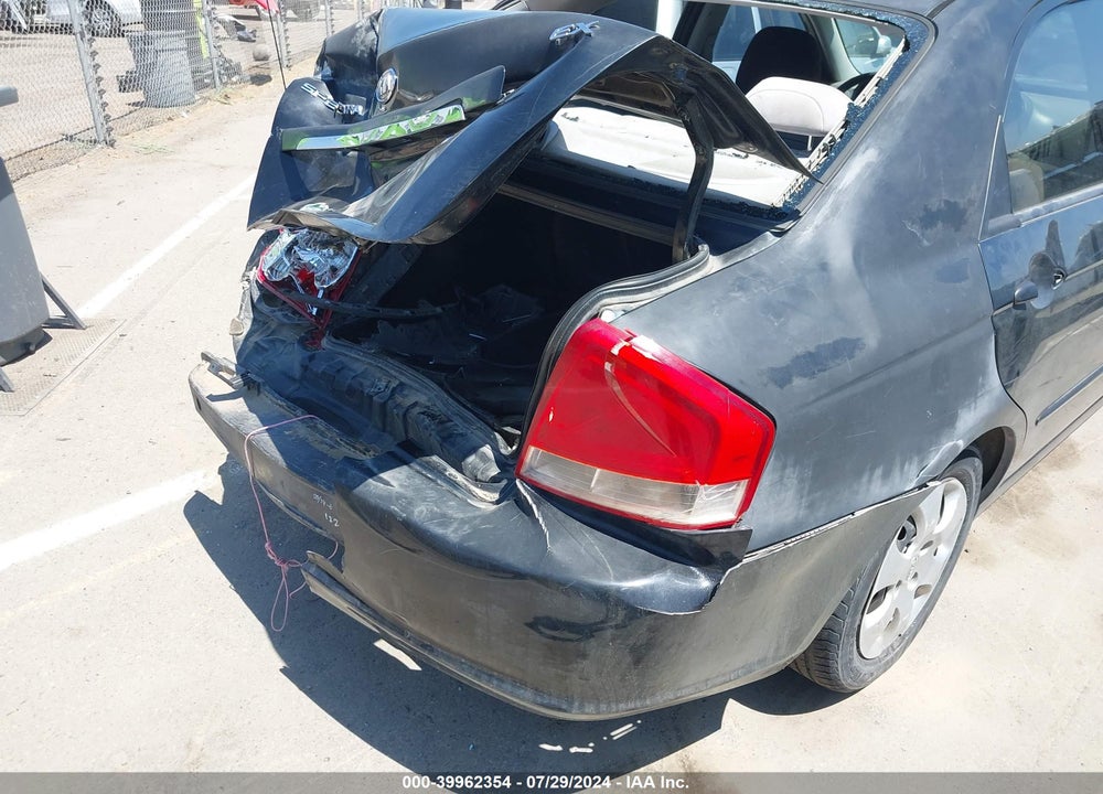 2008 KIA SPECTRA EX VIN: KNAFE122085557003