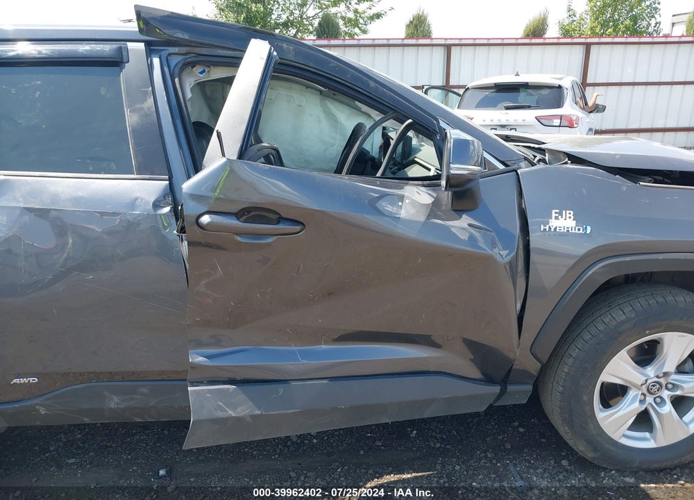 2021 TOYOTA RAV4 HYBRID XLE VIN: 2T3R6RFV7MW005033