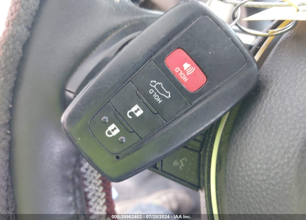 2021 TOYOTA RAV4 HYBRID XLE VIN: 2T3R6RFV7MW005033