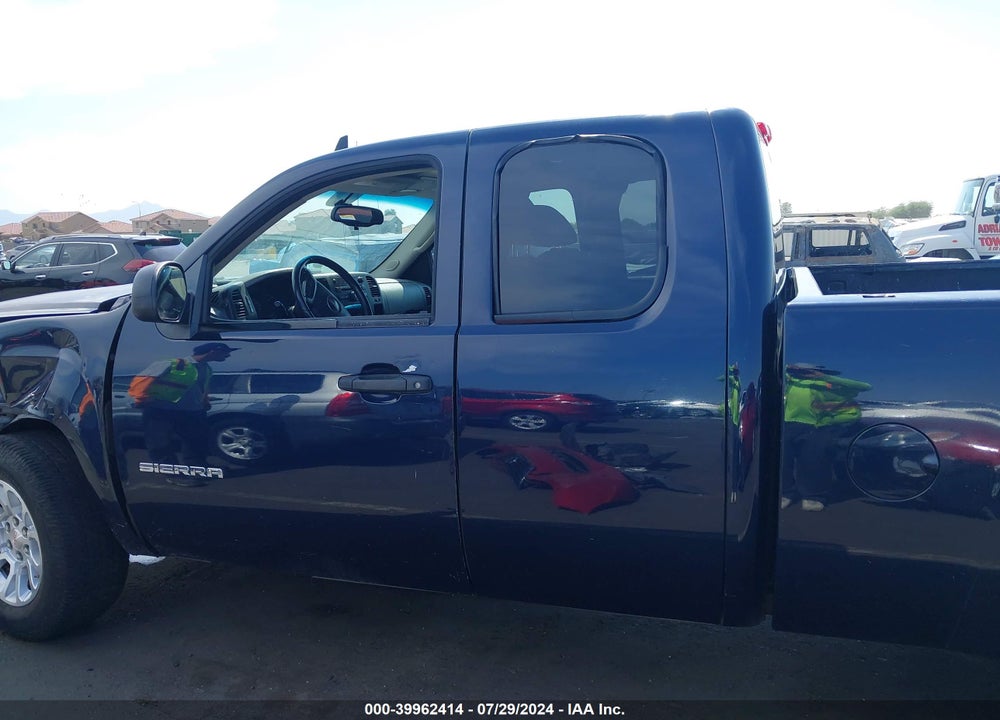 2011 GMC SIERRA 1500 SL VIN: 1GTR1UEAXBZ169597