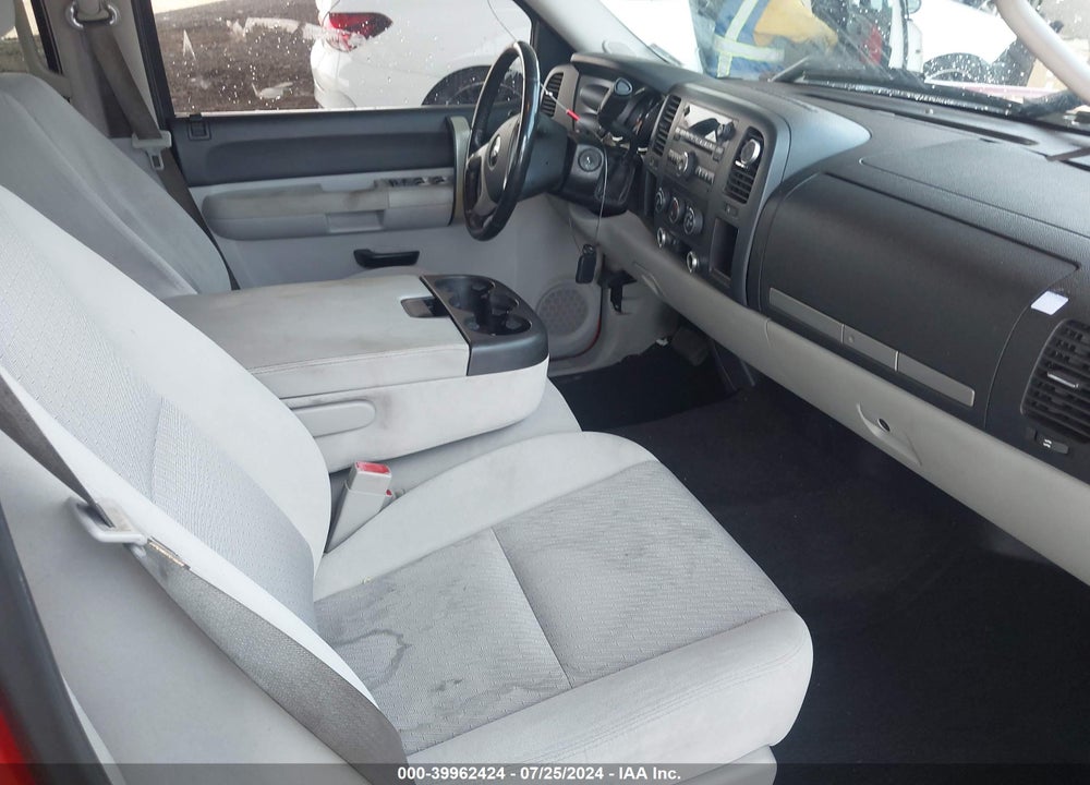 2009 CHEVROLET SILVERADO 1500 LT VIN: 3GCEC23J19G142699