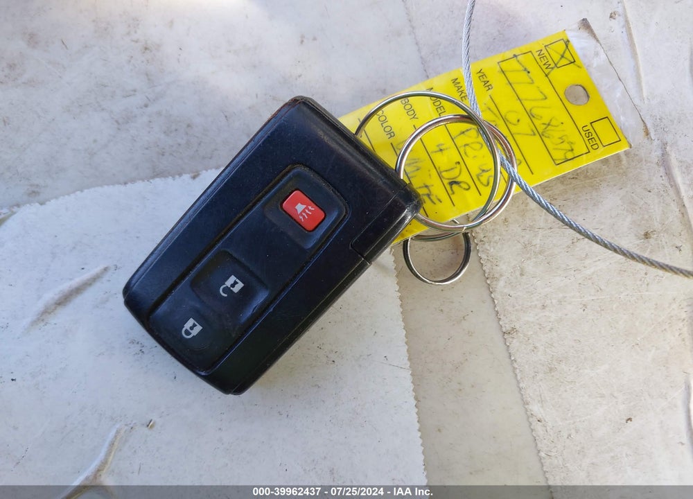 2007 TOYOTA PRIUS VIN: JTDKB20U877686579