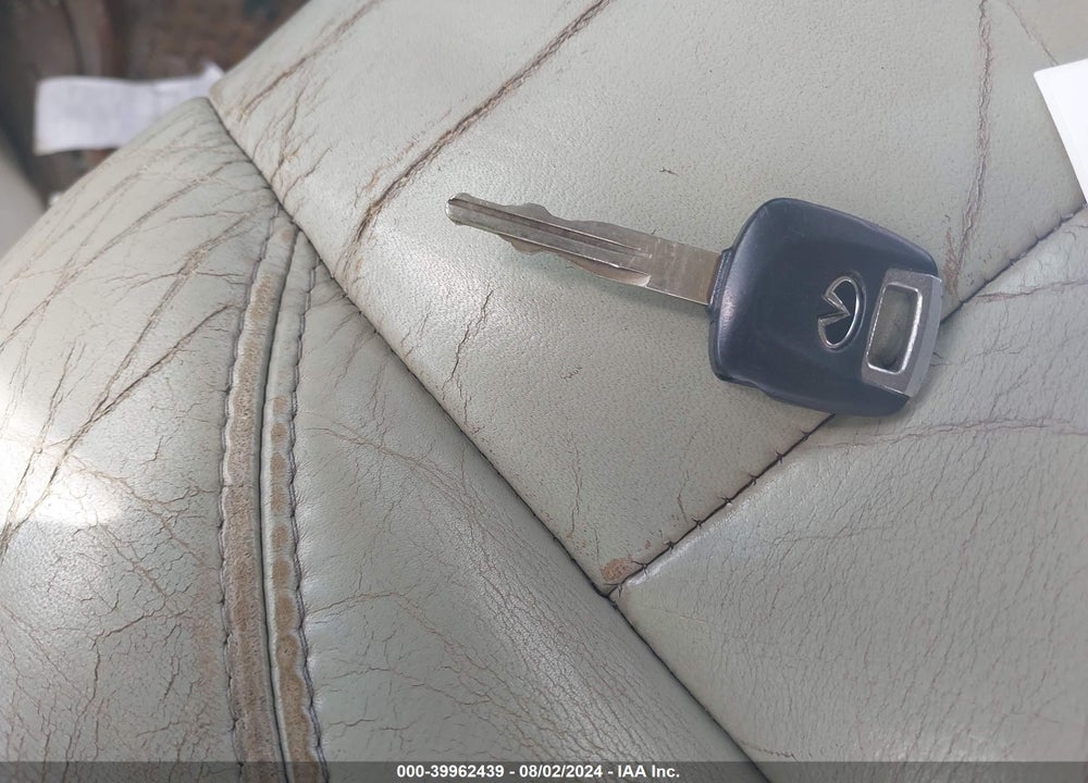 2005 INFINITI QX56 VIN: 5N3AA08CX5N808997