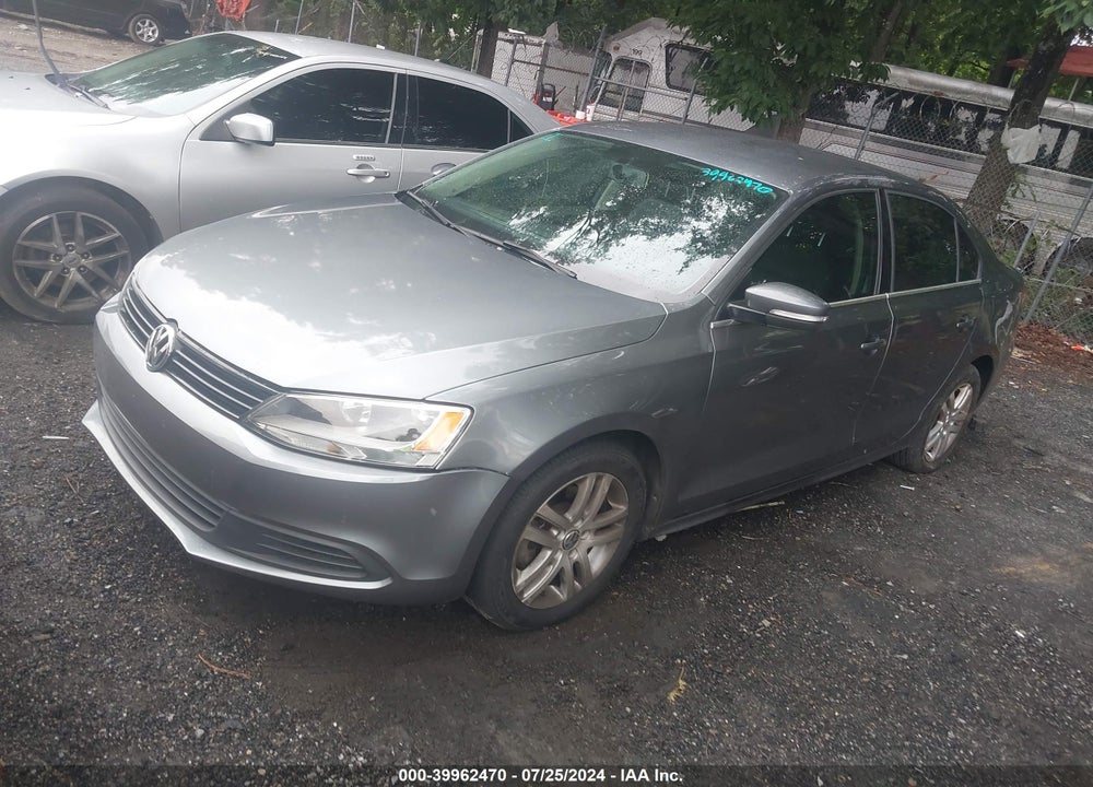 2013 VOLKSWAGEN JETTA 2.5L SE VIN: 3VWDX7AJ3DM372445