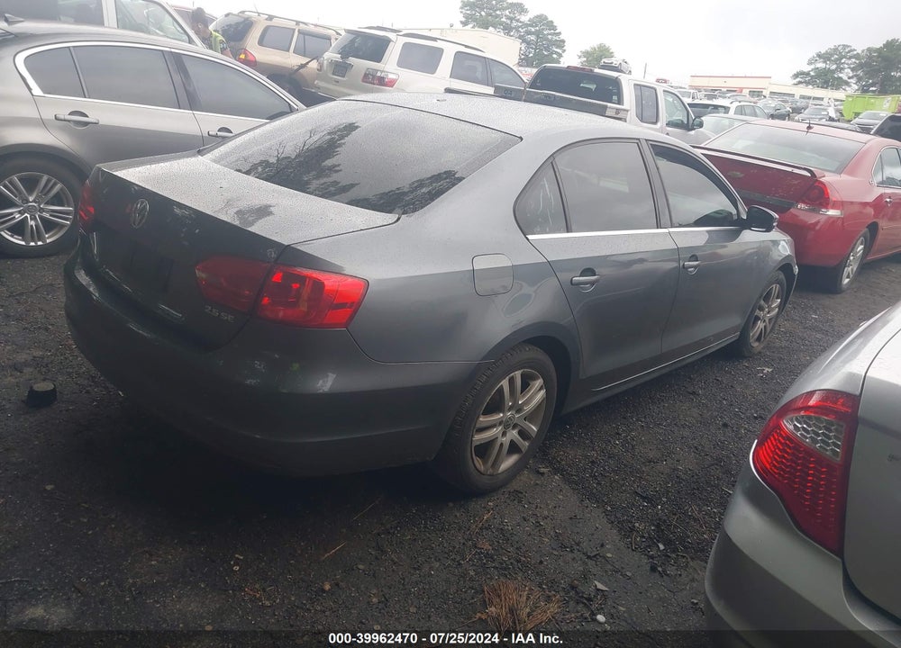 2013 VOLKSWAGEN JETTA 2.5L SE VIN: 3VWDX7AJ3DM372445