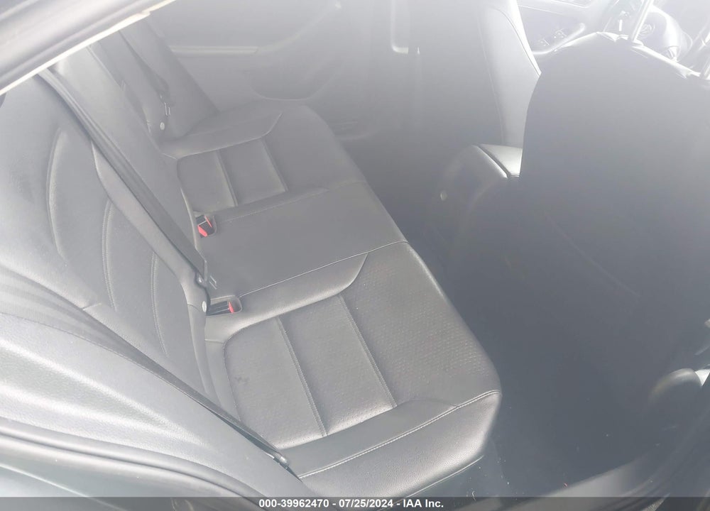 2013 VOLKSWAGEN JETTA 2.5L SE VIN: 3VWDX7AJ3DM372445