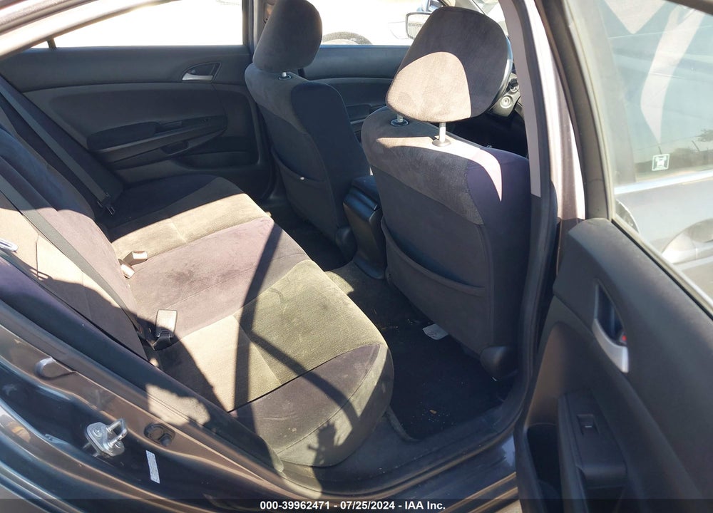 2010 HONDA ACCORD 2.4 LX-P VIN: 1HGCP2F46AA104519