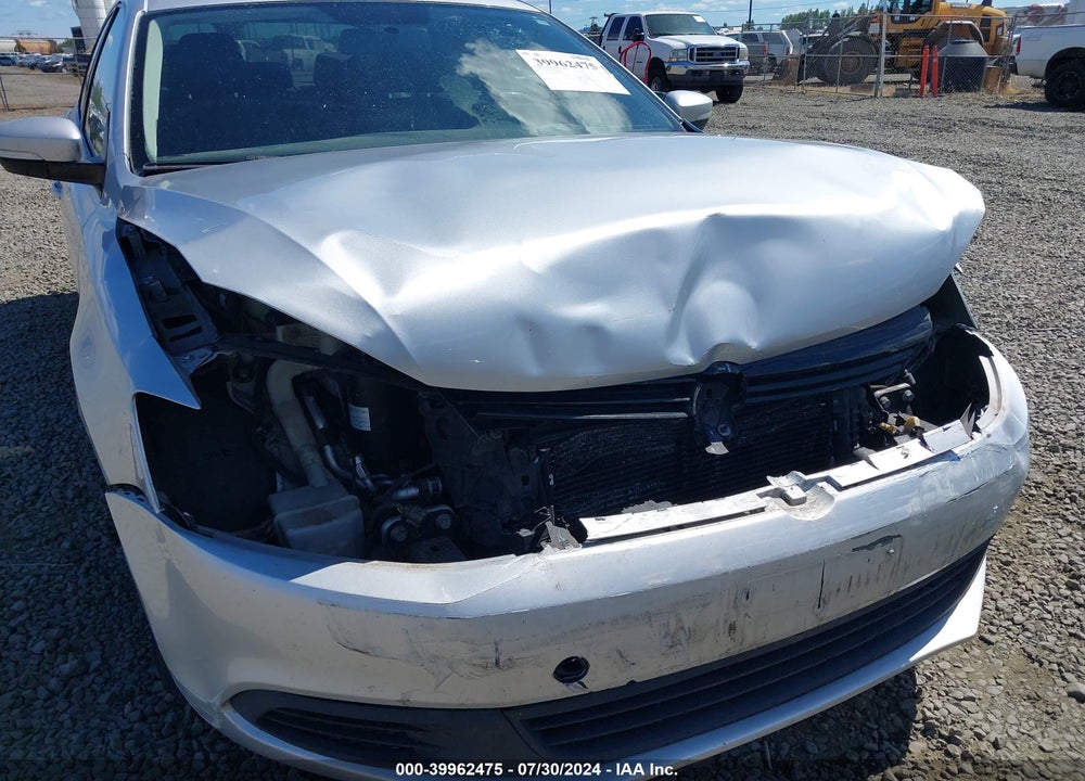 2011 VOLKSWAGEN JETTA 2.0L TDI VIN: 3VWLL7AJ5BM095642