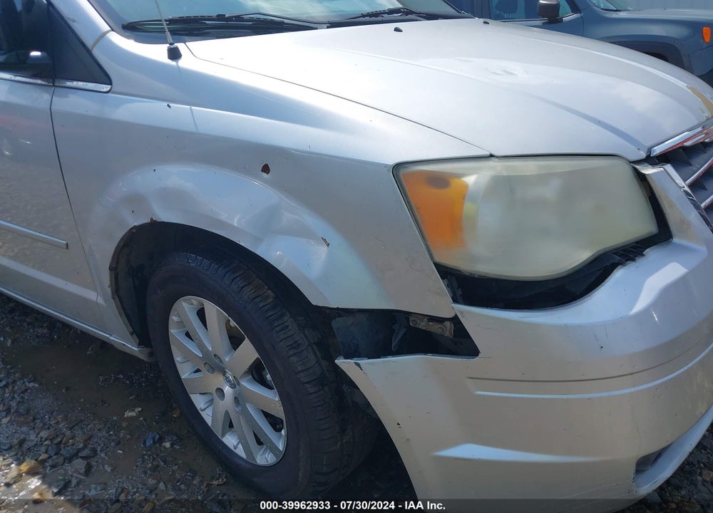 2008 CHRYSLER TOWN & COUNTRY TOURING VIN: 2A8HR54P88R139476