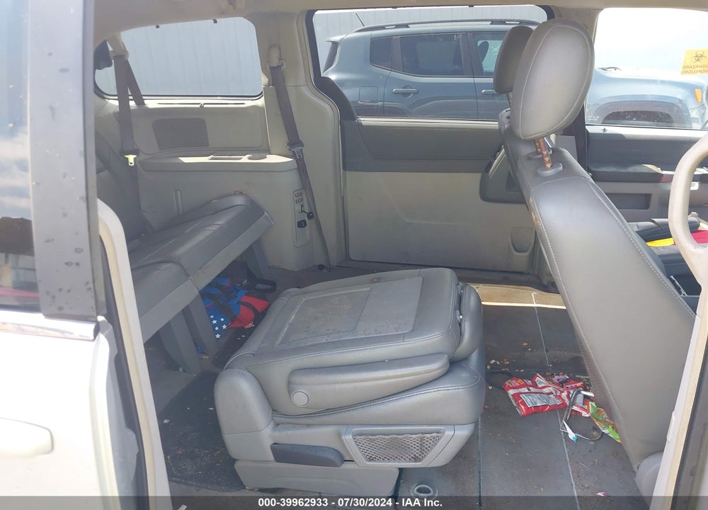 2008 CHRYSLER TOWN & COUNTRY TOURING VIN: 2A8HR54P88R139476