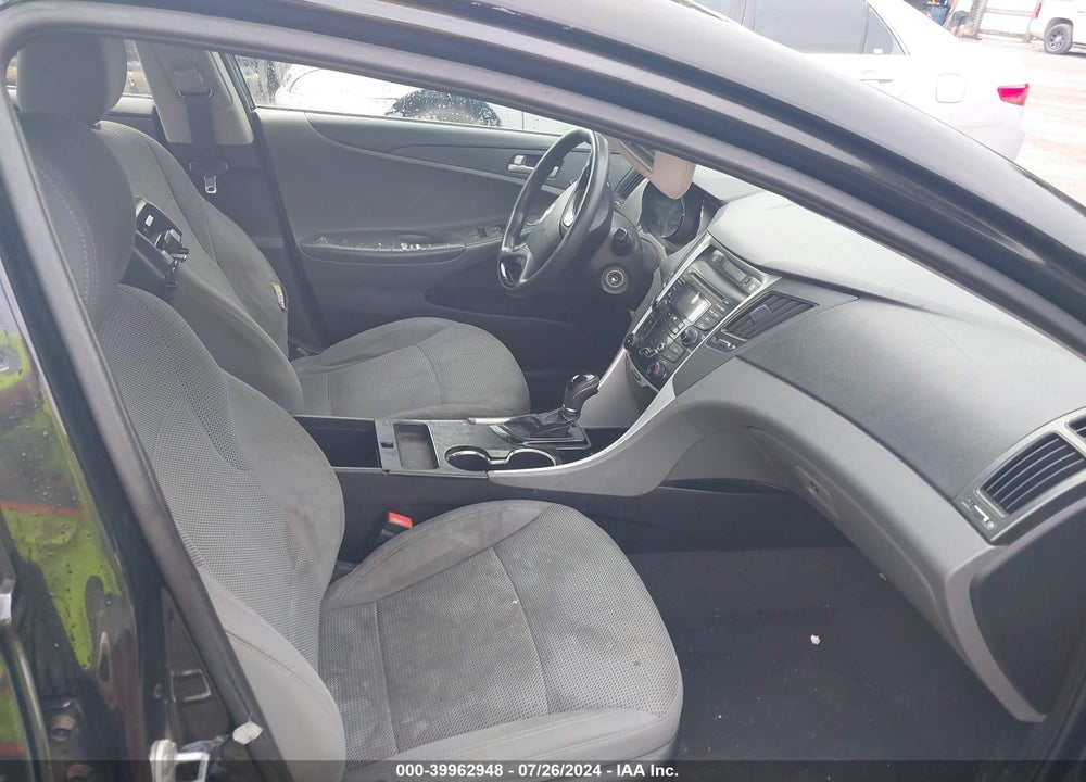2013 HYUNDAI SONATA GLS VIN: 5NPEB4AC8DH639798
