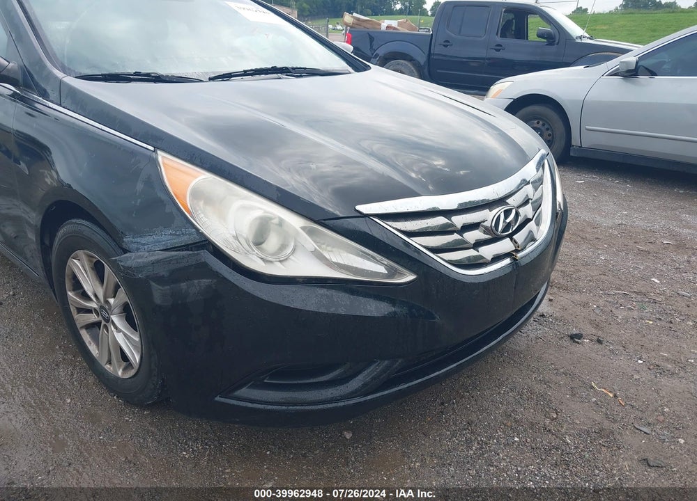 2013 HYUNDAI SONATA GLS VIN: 5NPEB4AC8DH639798