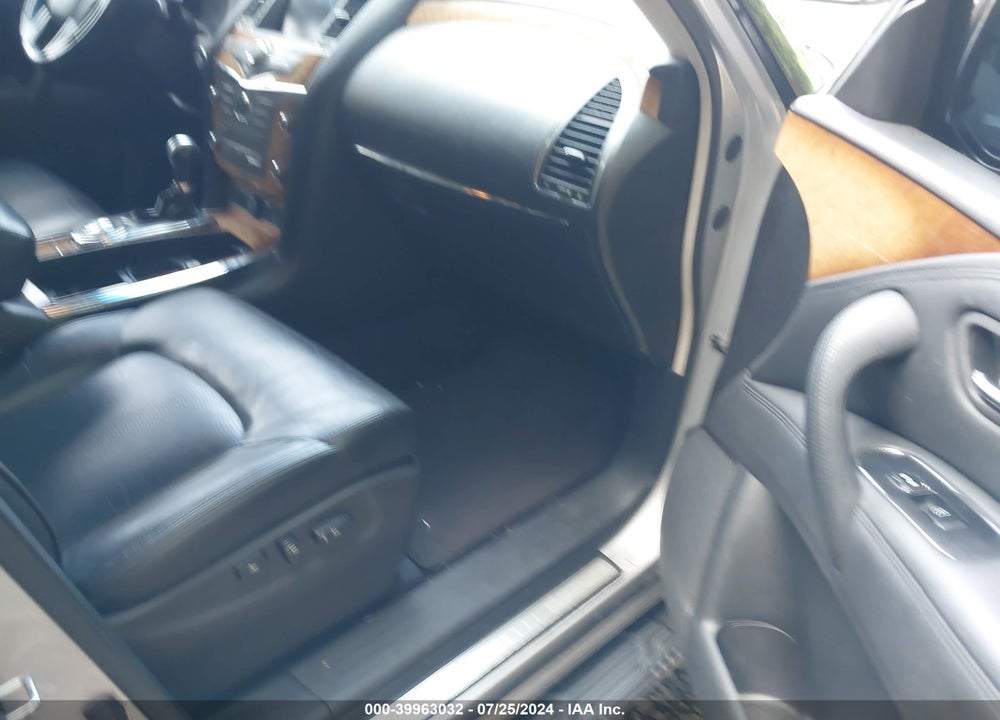 2011 INFINITI QX56 VIN: JN8AZ2NF1B9500559