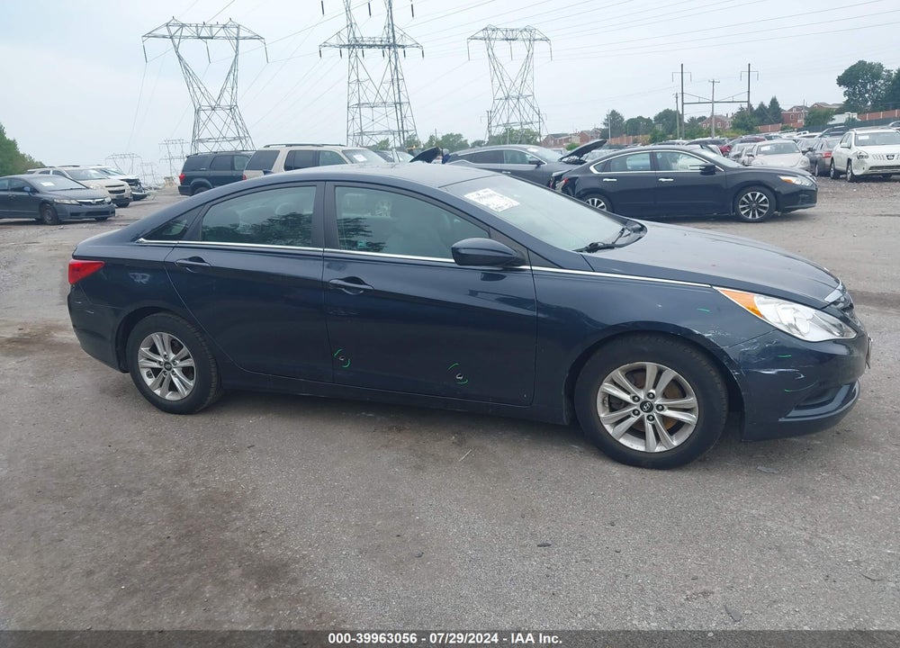 2013 HYUNDAI SONATA GLS VIN: 5NPEB4AC7DH801968