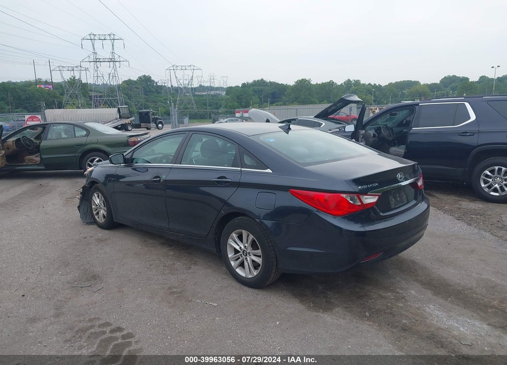 2013 HYUNDAI SONATA GLS VIN: 5NPEB4AC7DH801968