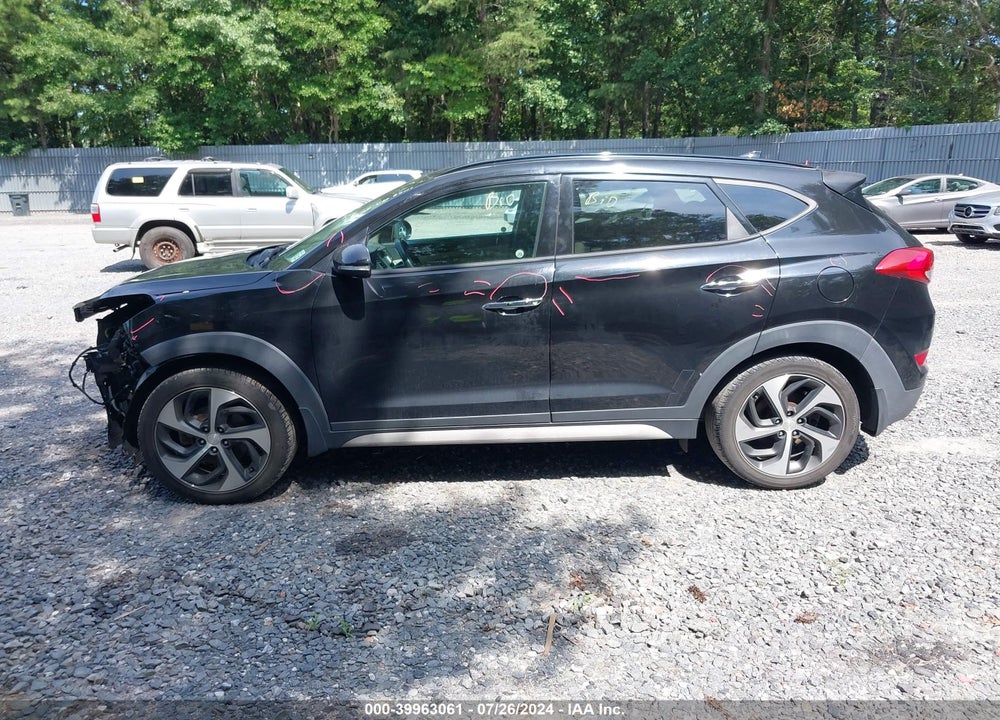 2017 HYUNDAI TUCSON LIMITED VIN: KM8J3CA20HU390644