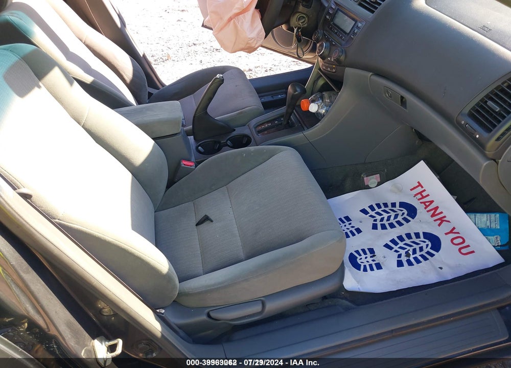 2004 HONDA ACCORD 2.4 LX VIN: 1HGCM56374A154500