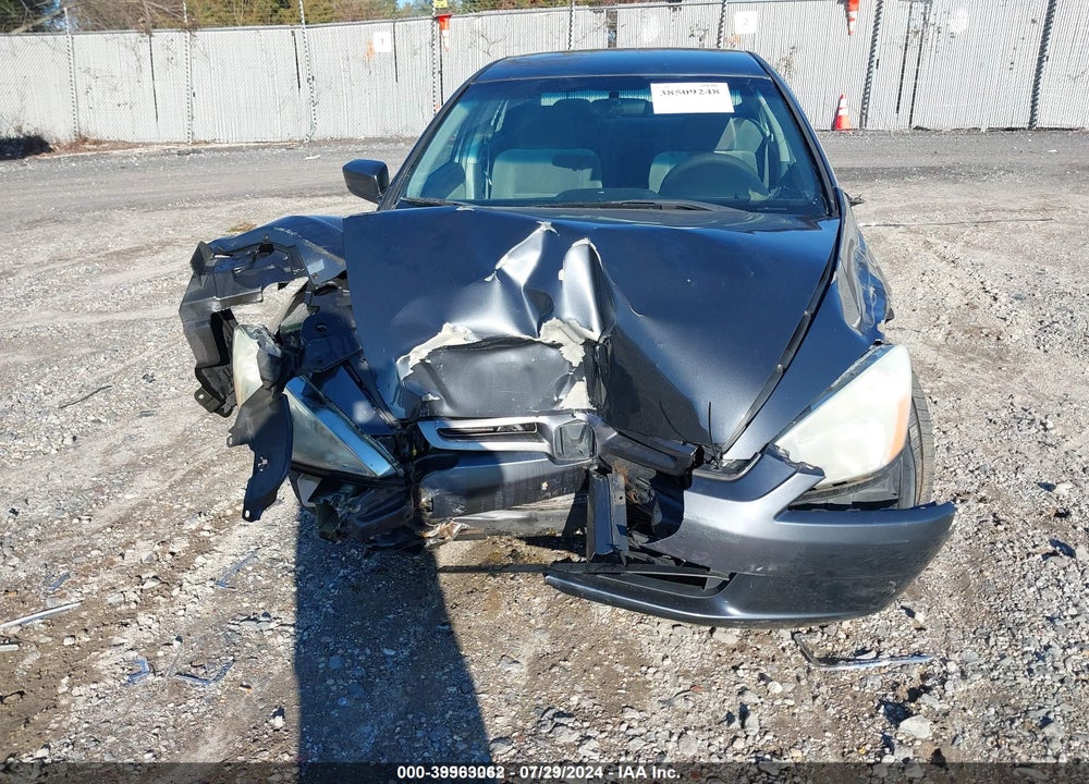 2004 HONDA ACCORD 2.4 LX VIN: 1HGCM56374A154500