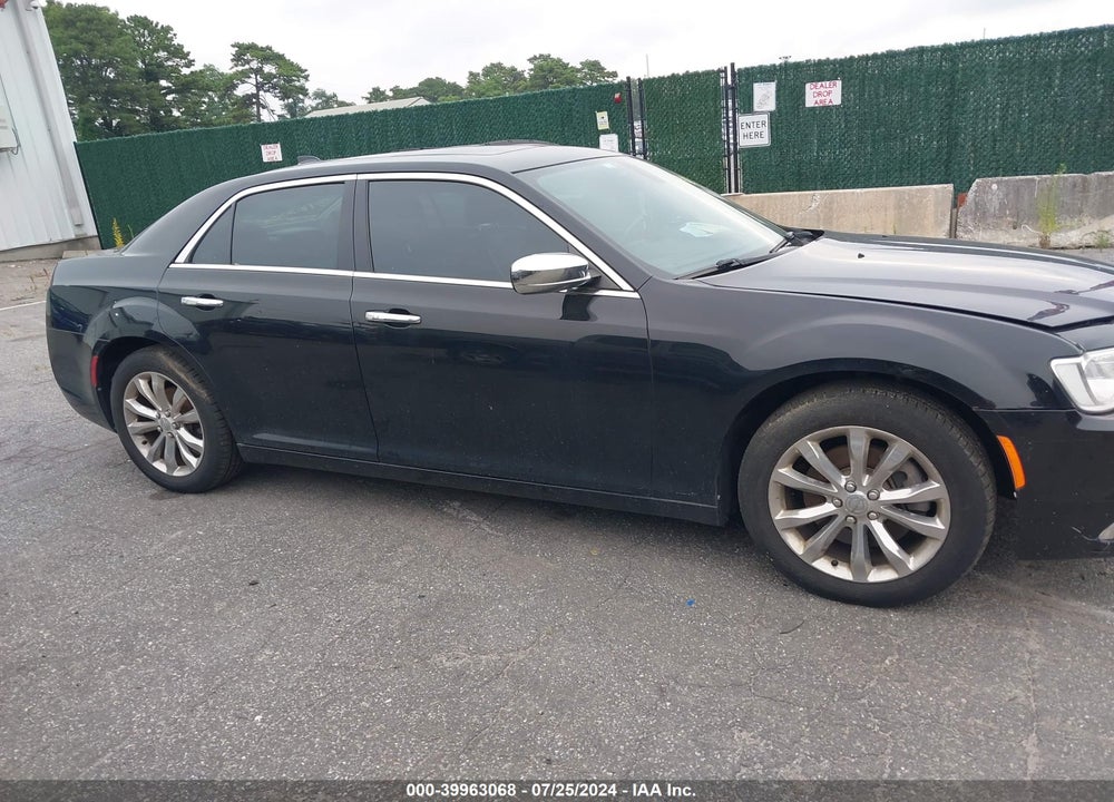 2015 CHRYSLER 300C AWD VIN: 2C3CCAKG3FH808596