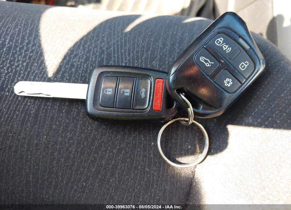 2015 HONDA ACCORD EX VIN: 1HGCR2F76FA155840
