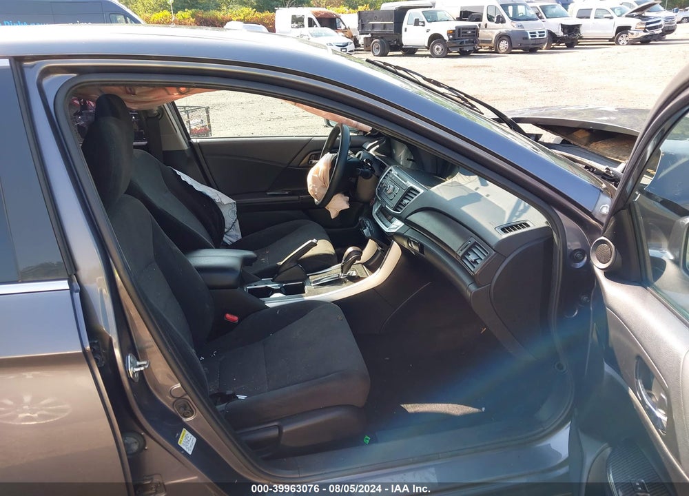 2015 HONDA ACCORD EX VIN: 1HGCR2F76FA155840