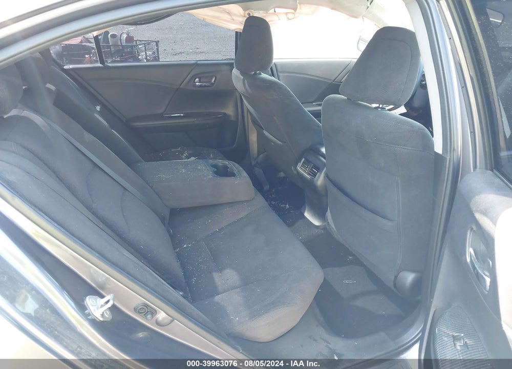 2015 HONDA ACCORD EX VIN: 1HGCR2F76FA155840