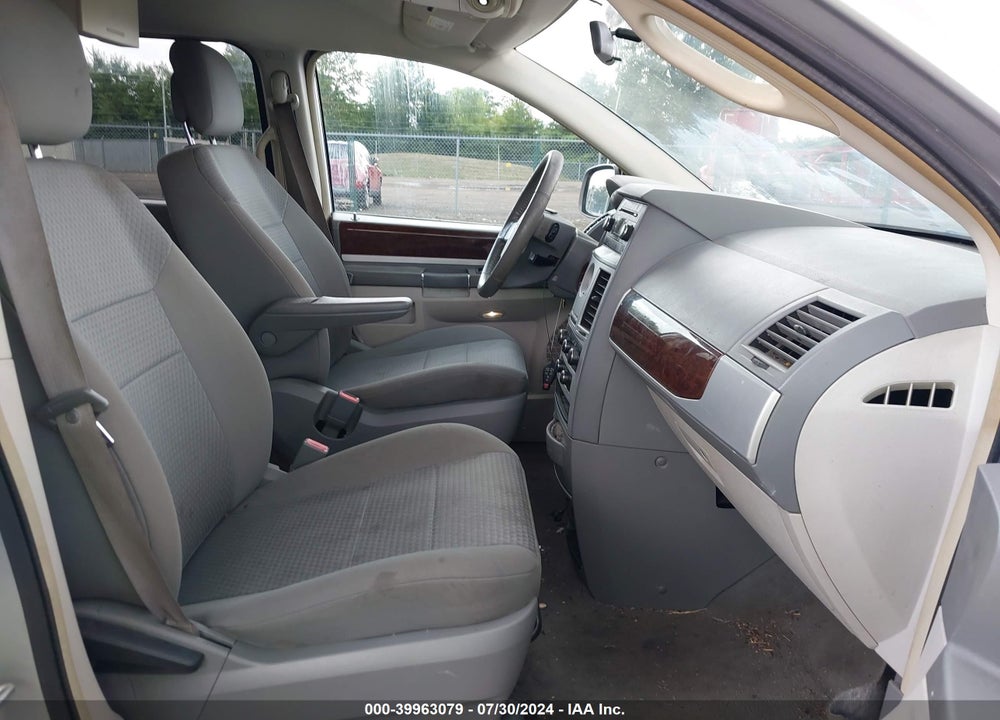 2010 CHRYSLER TOWN & COUNTRY TOURING VIN: 2A4RR5D13AR432242